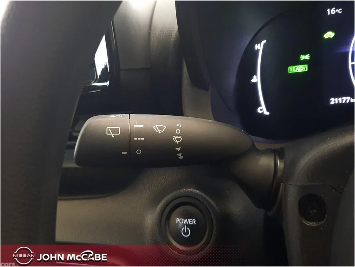 Toyota Yaris Hatchback, Petrol Hybrid, 2024, Black