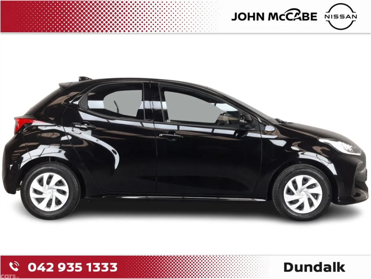 Toyota Yaris Hatchback, Petrol Hybrid, 2024, Black