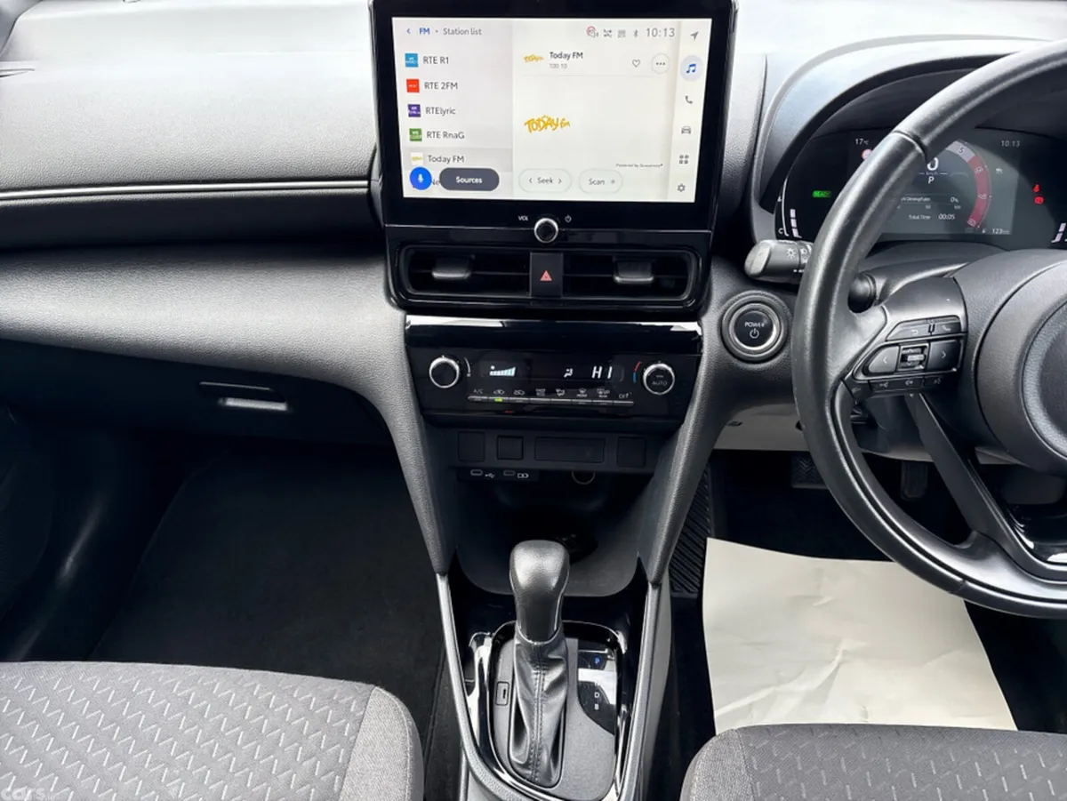 Toyota Yaris Cross SUV, Petrol Hybrid, 2025, Grey