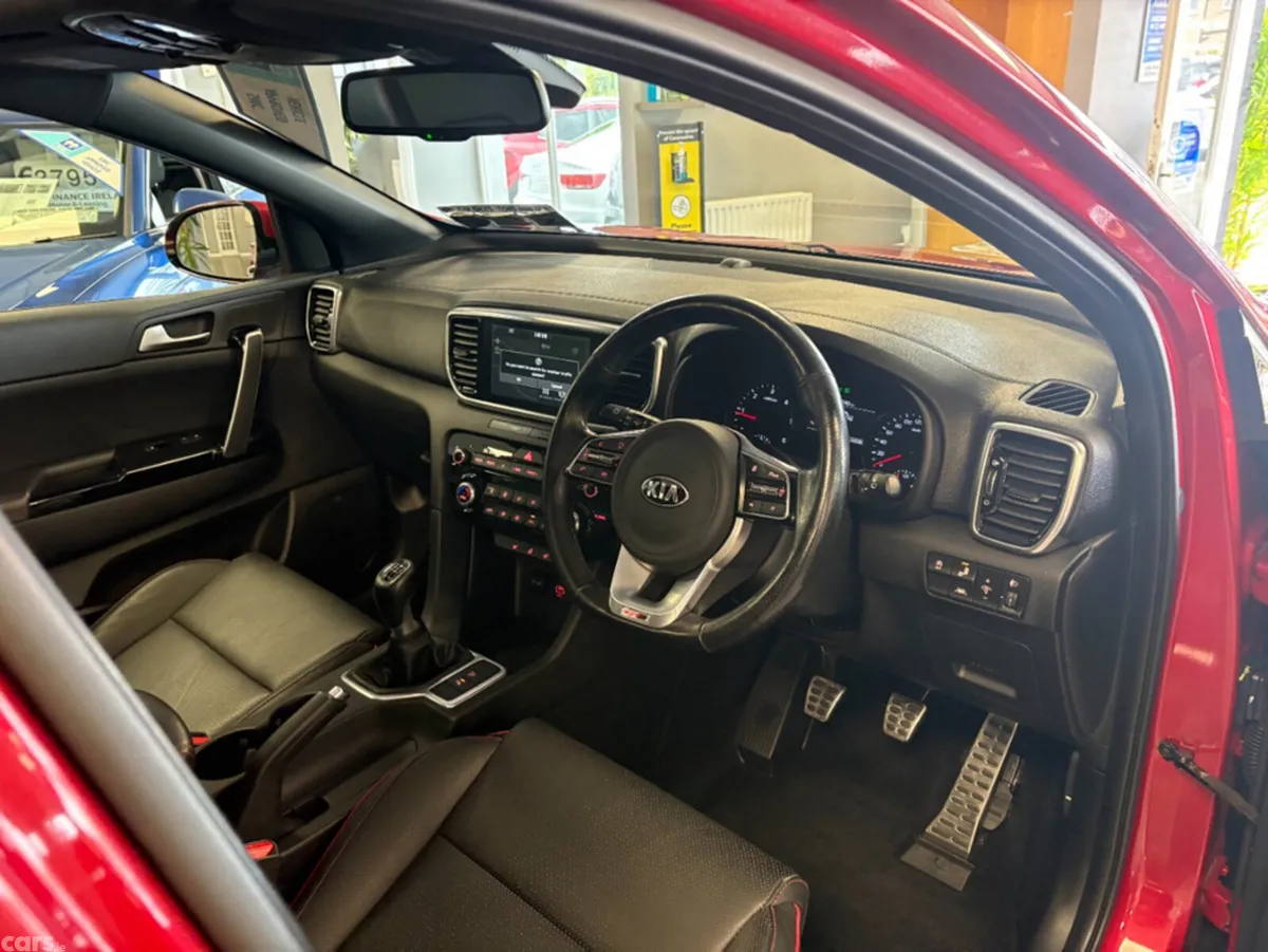 Kia Sportage SUV, Diesel, 2020, Red