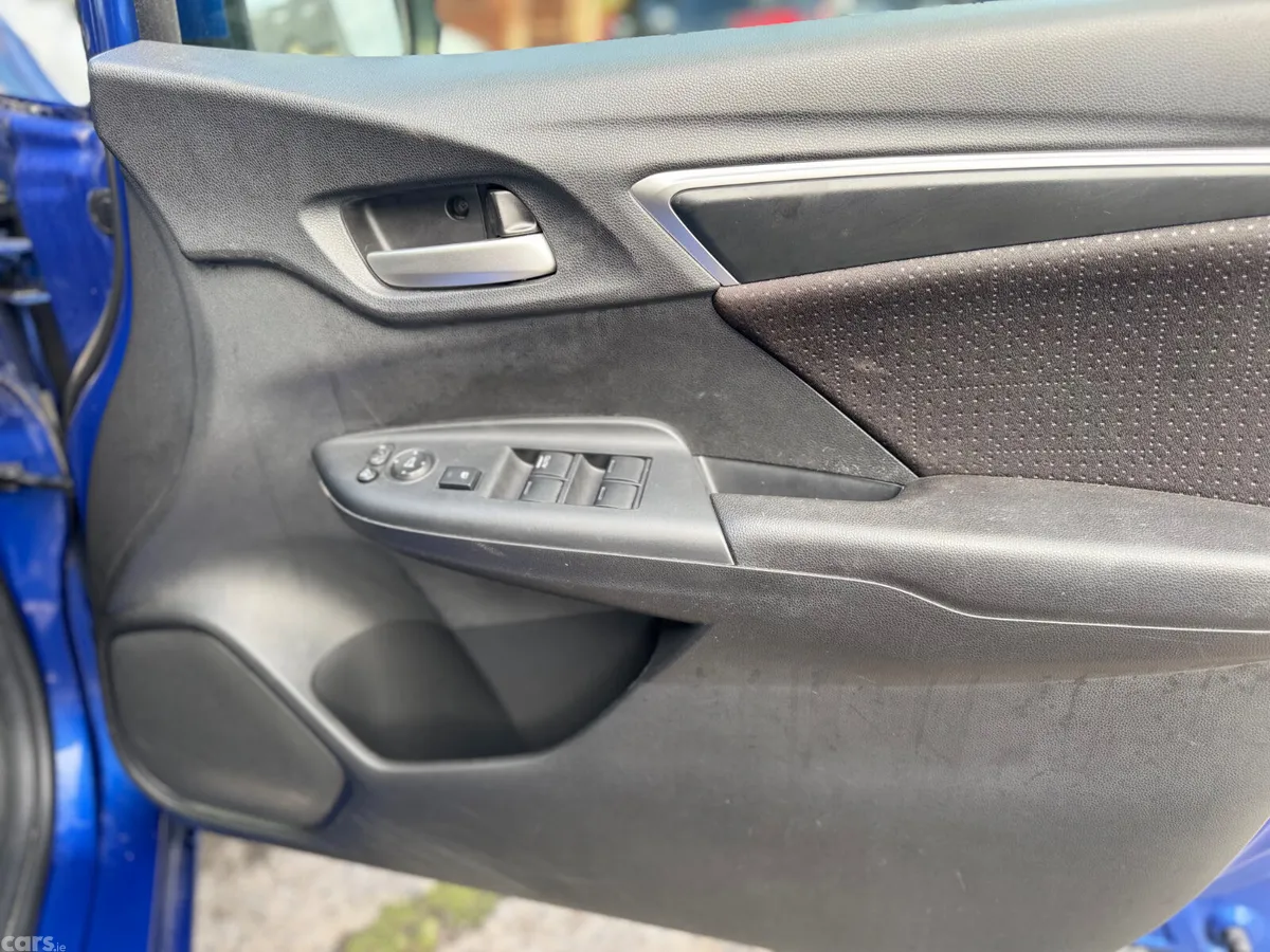 Honda Fit Hatchback, Petrol Hybrid, 2014, Blue
