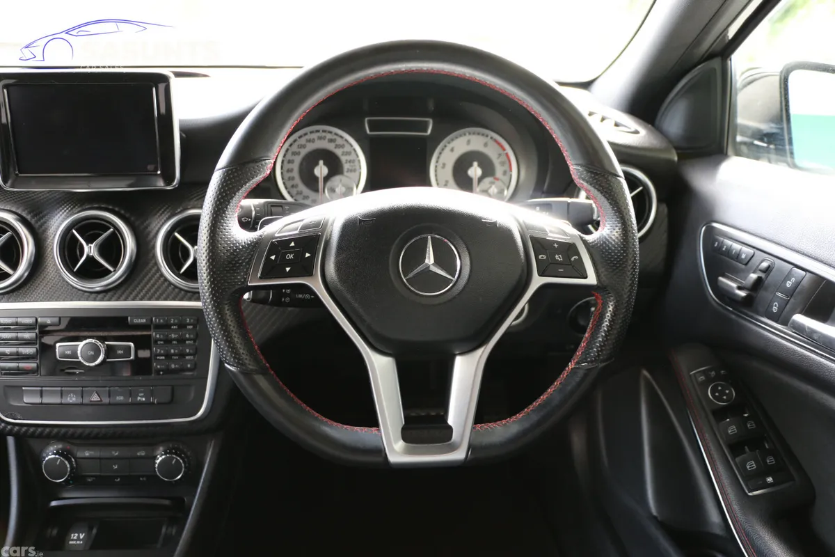 Mercedes-Benz A-Class Hatchback, Petrol, 2013, Silver