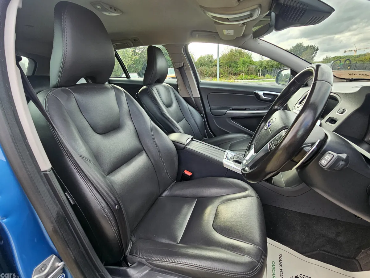 Volvo V60 Estate, Diesel, 2016, Blue