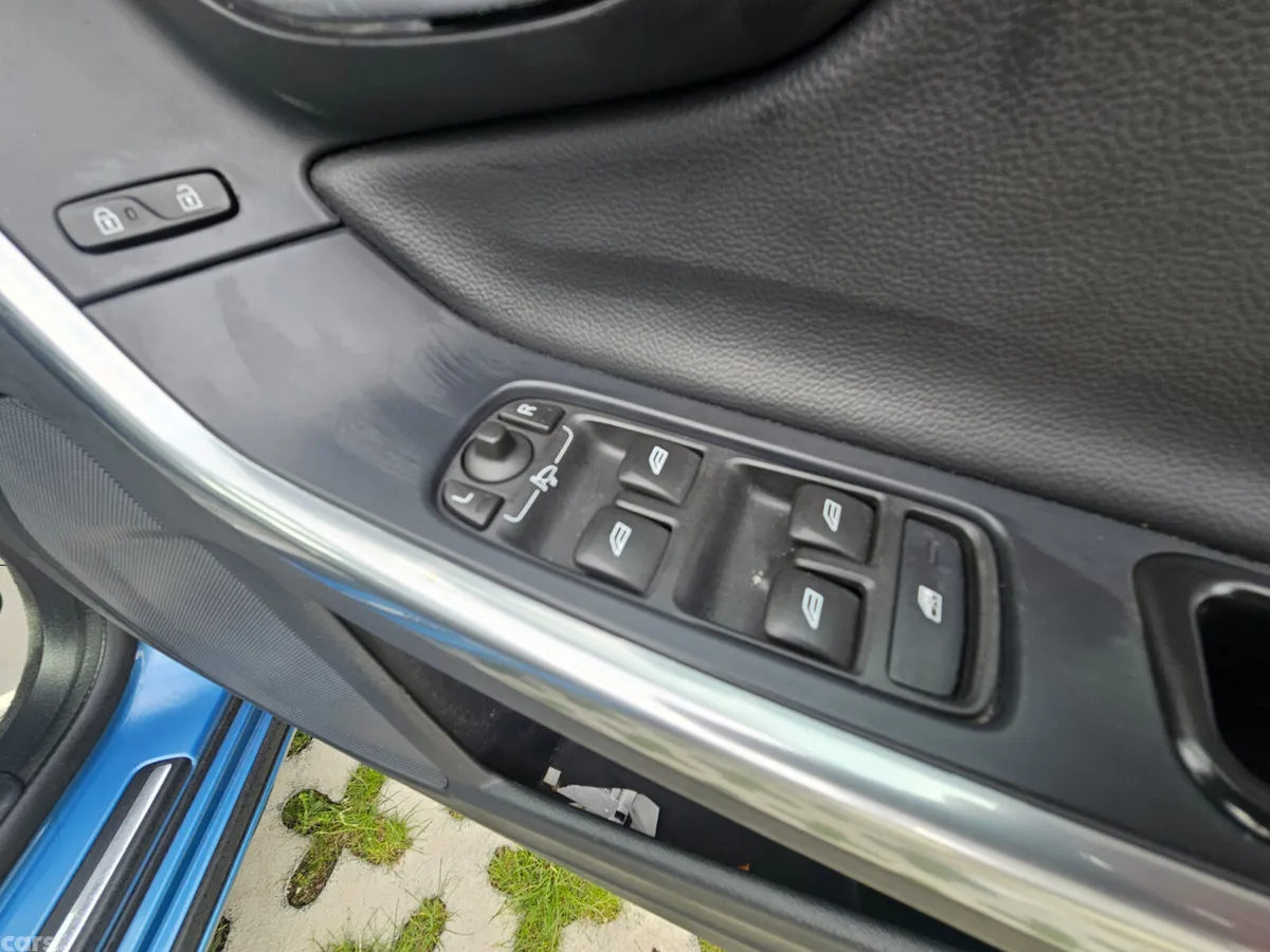 Volvo V60 Estate, Diesel, 2016, Blue
