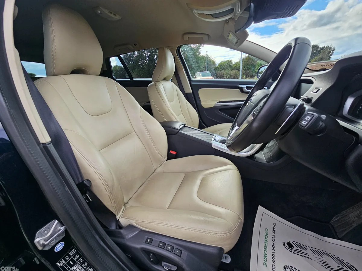 Volvo V60 Estate, Diesel, 2018, Blue