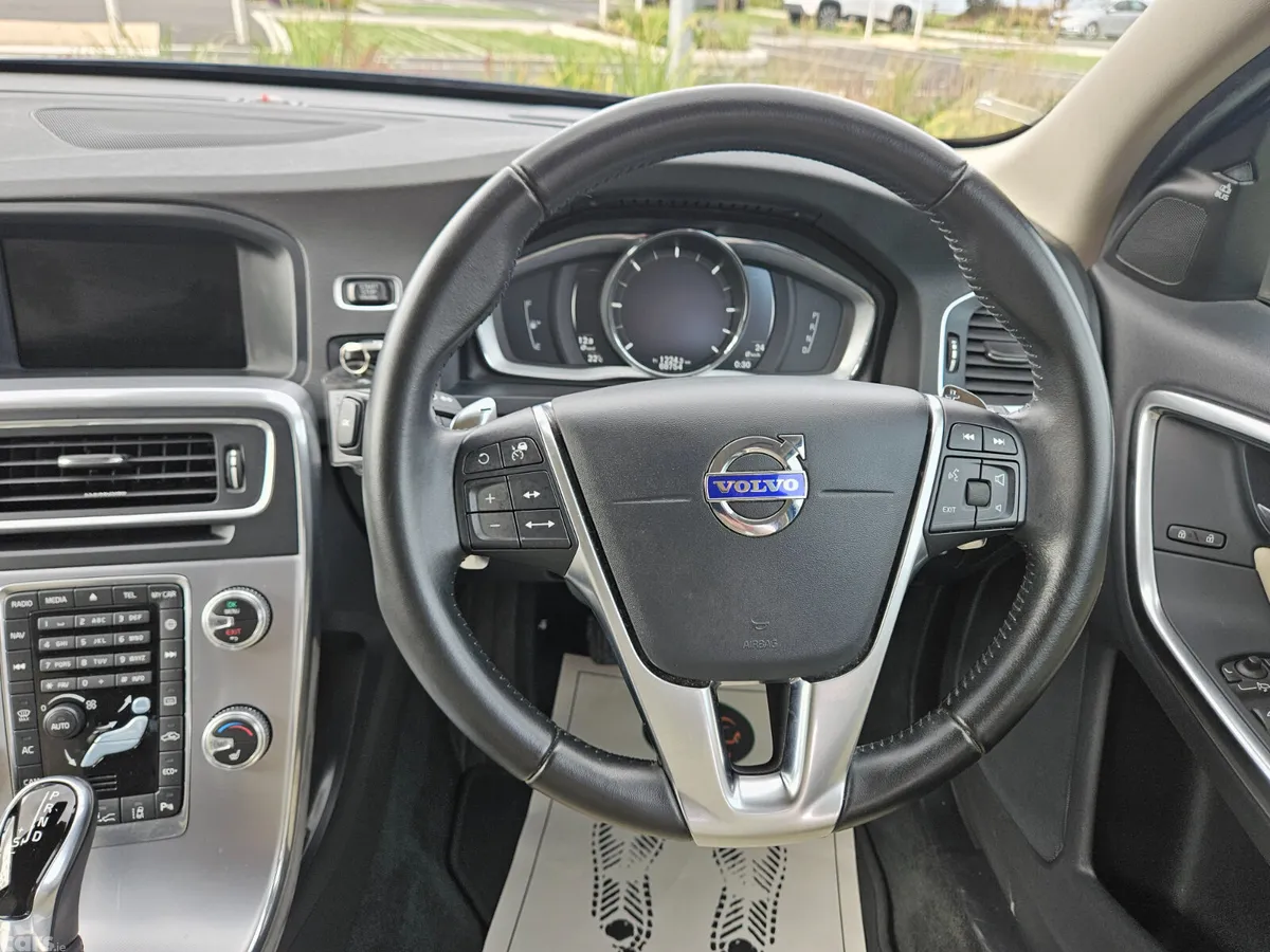 Volvo V60 Estate, Diesel, 2018, Blue