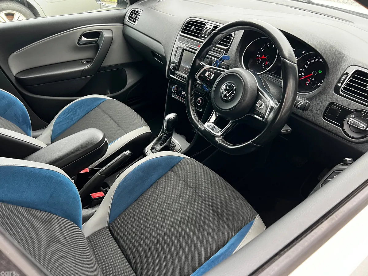 Volkswagen Polo Hatchback, Petrol, 2014, White