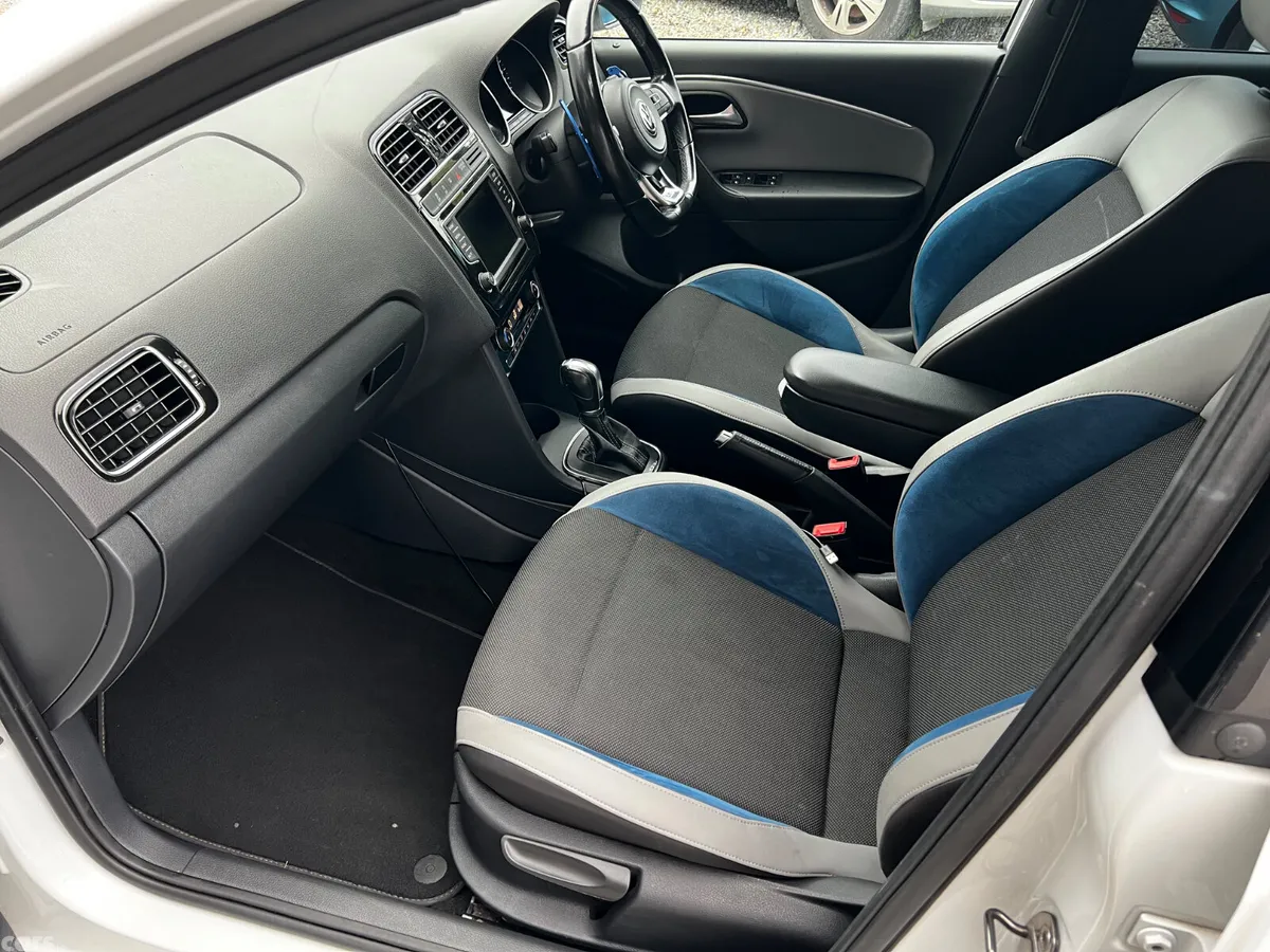 Volkswagen Polo Hatchback, Petrol, 2014, White