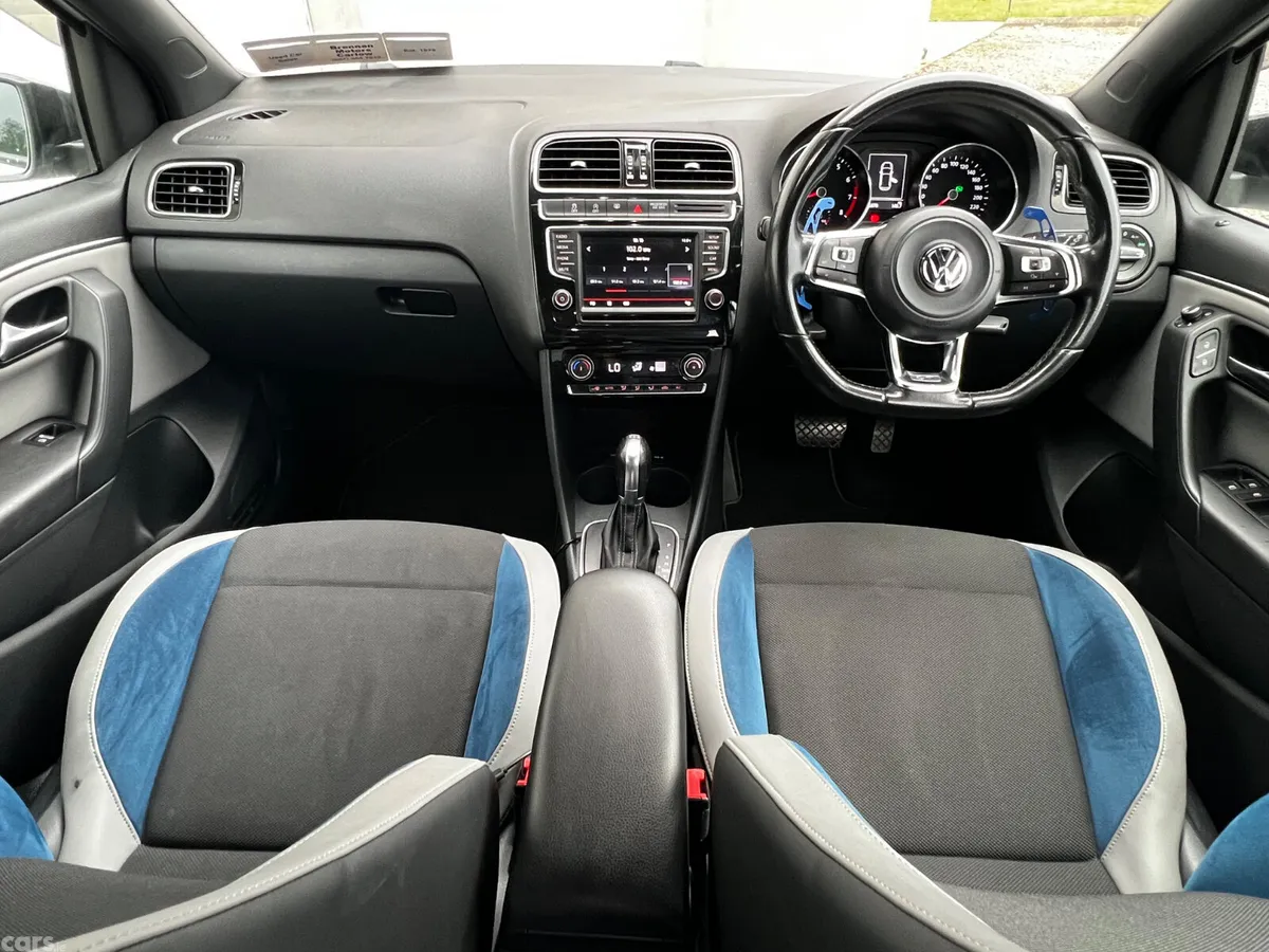 Volkswagen Polo Hatchback, Petrol, 2014, White