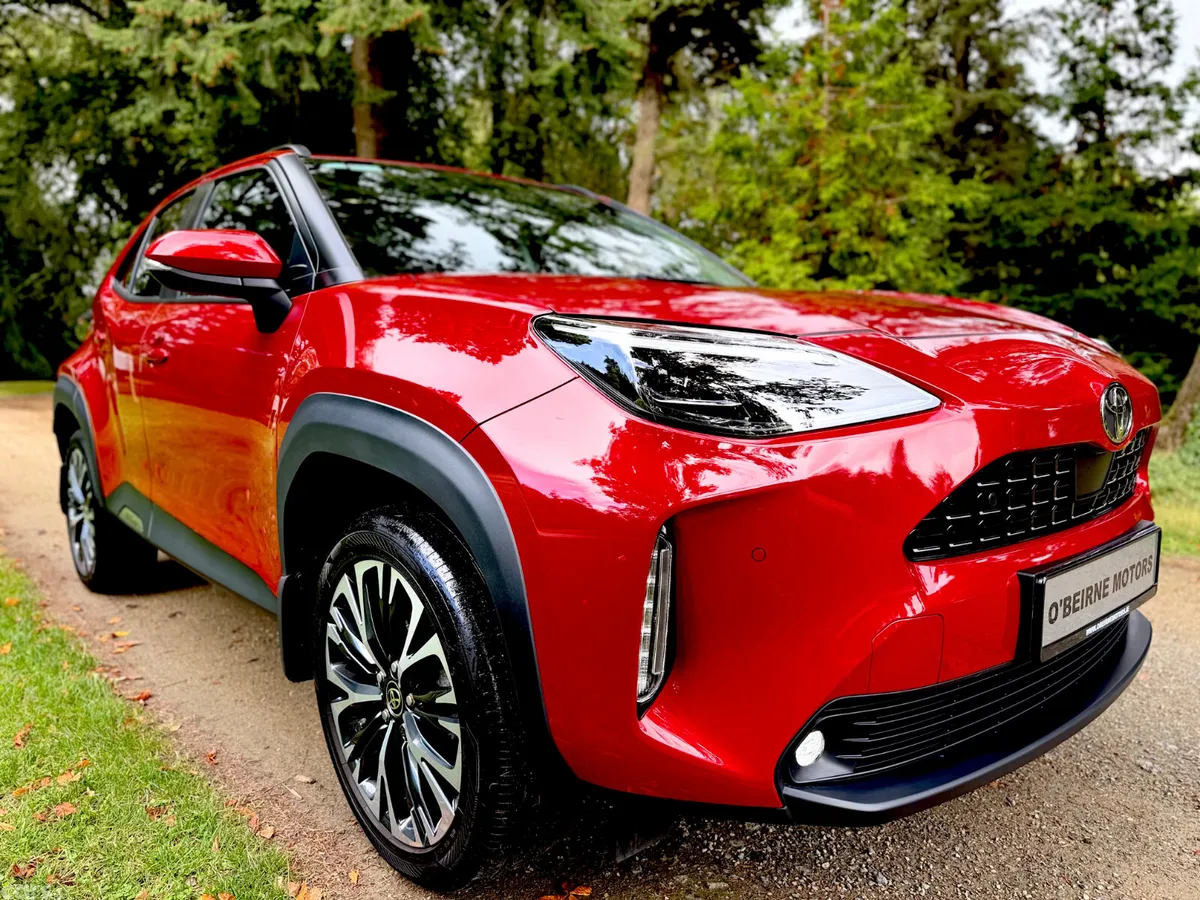 Toyota Yaris Cross Hatchback, Petrol Hybrid, 2025, Red