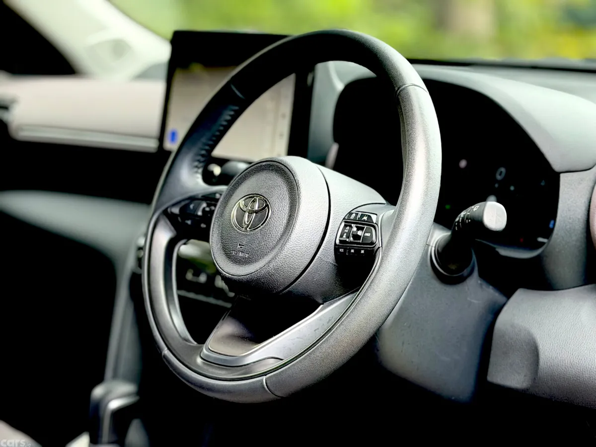 Toyota Yaris Cross Hatchback, Petrol Hybrid, 2025, Red