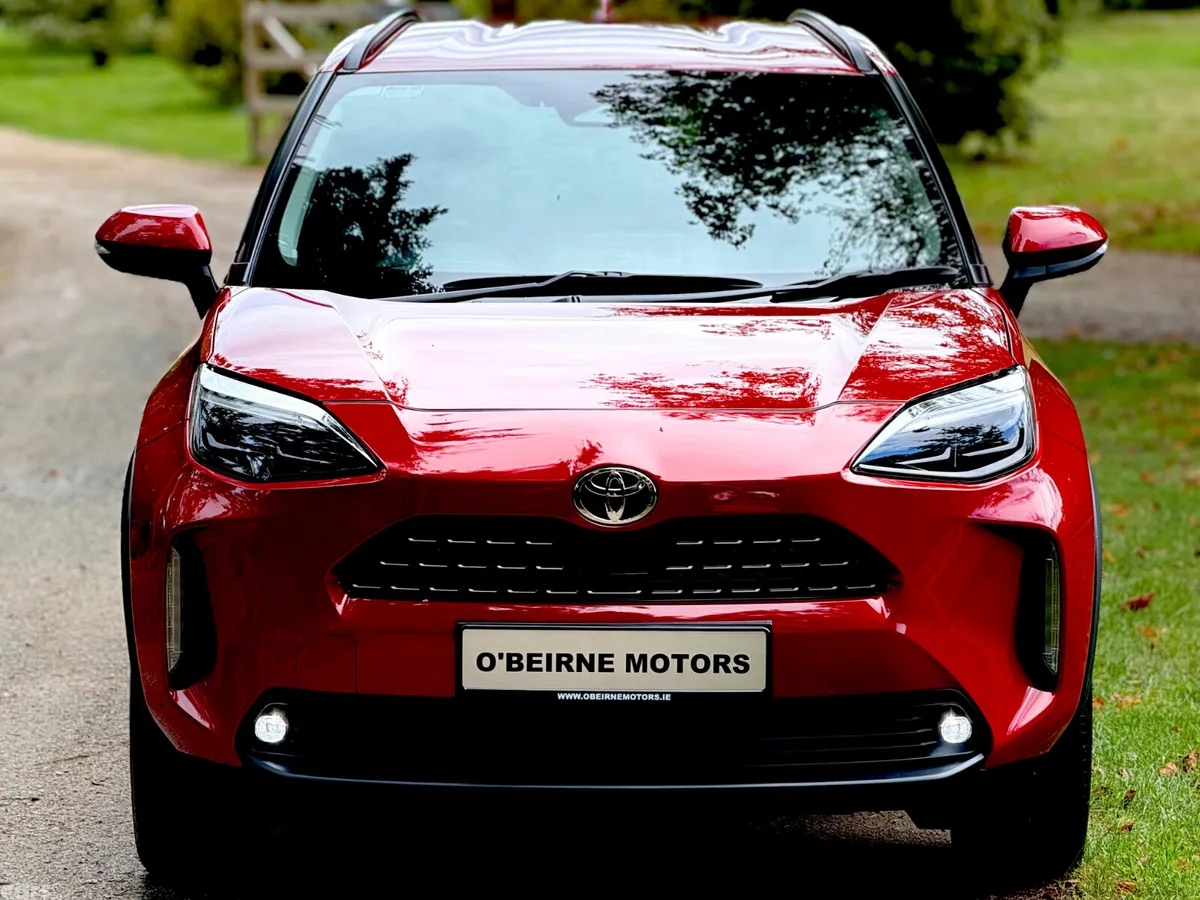 Toyota Yaris Cross Hatchback, Petrol Hybrid, 2025, Red