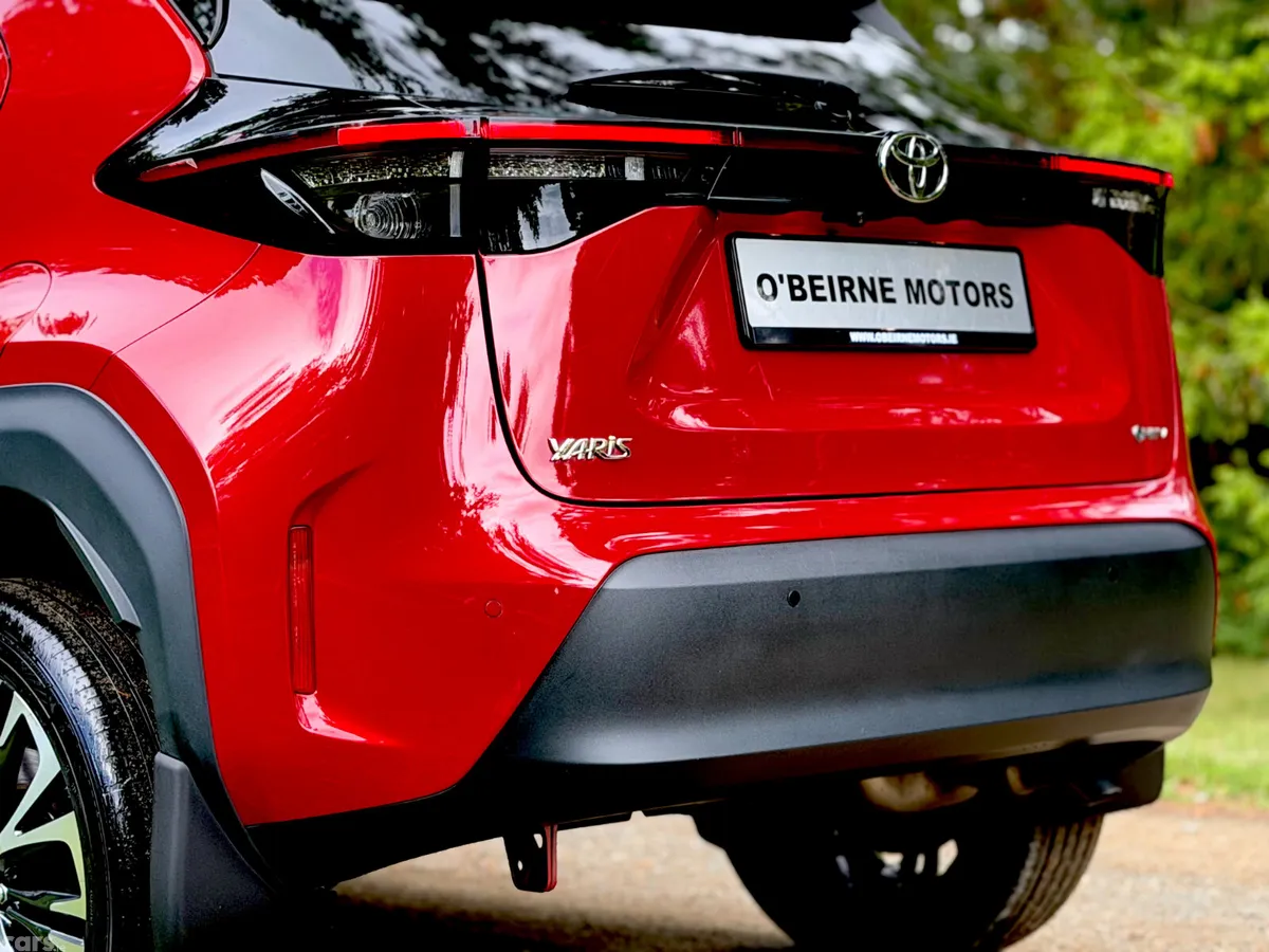 Toyota Yaris Cross Hatchback, Petrol Hybrid, 2025, Red