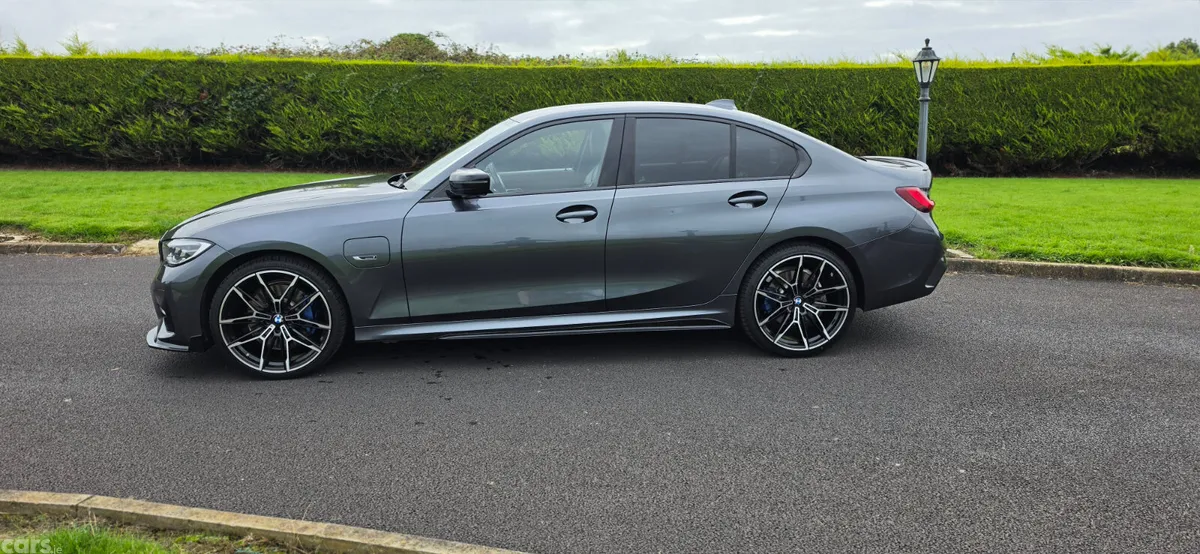 BMW 3-Series Saloon, Petrol Hybrid, 2022, Grey