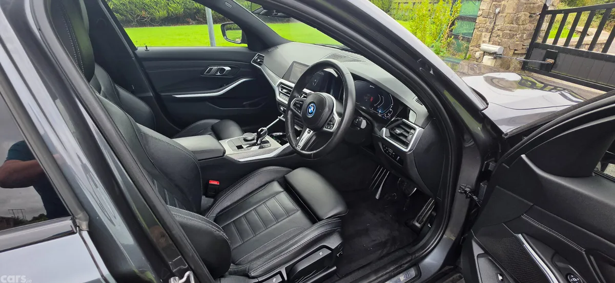 BMW 3-Series Saloon, Petrol Hybrid, 2022, Grey