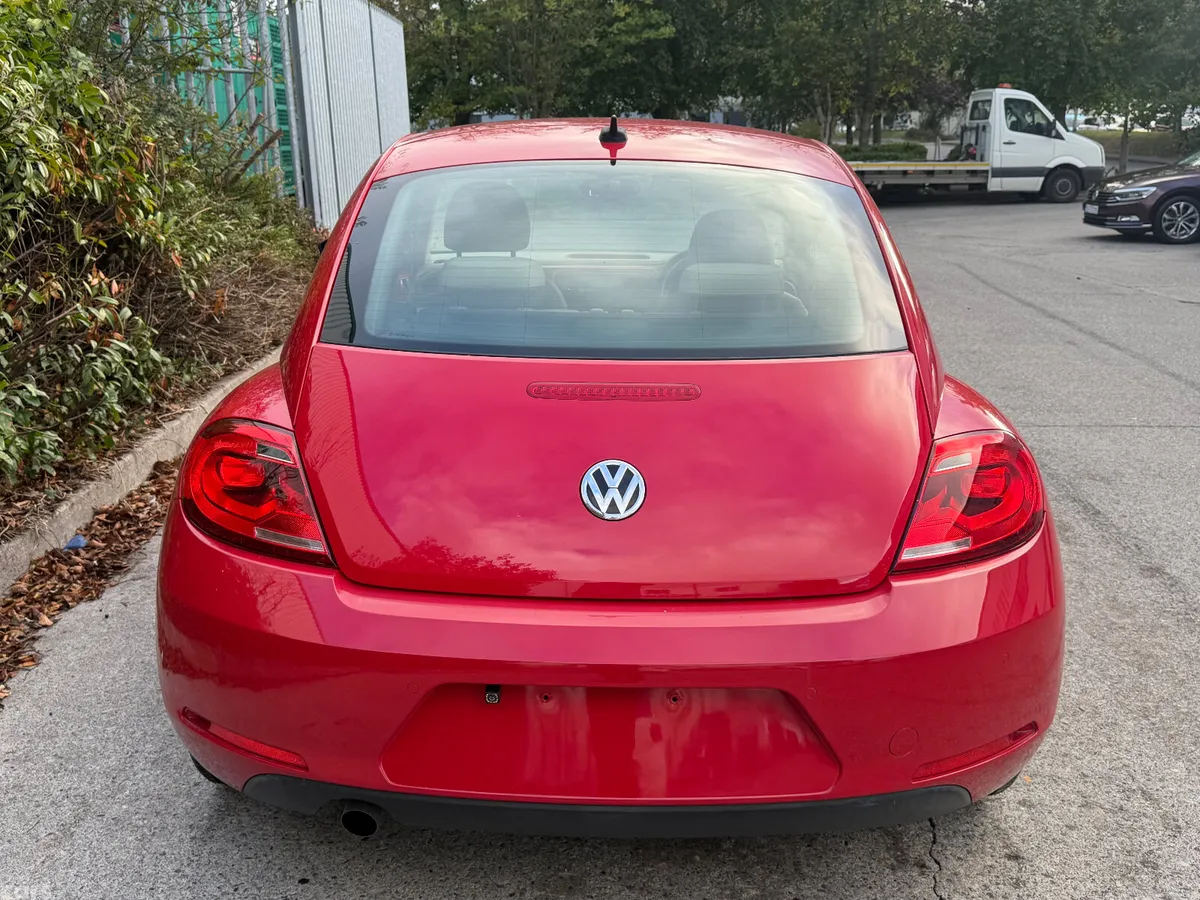 Volkswagen Beetle Hatchback, Petrol, 2015, Red
