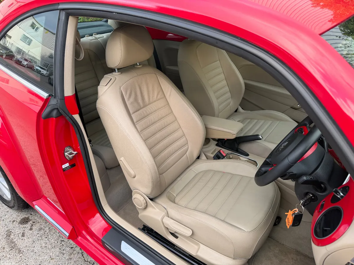 Volkswagen Beetle Hatchback, Petrol, 2015, Red