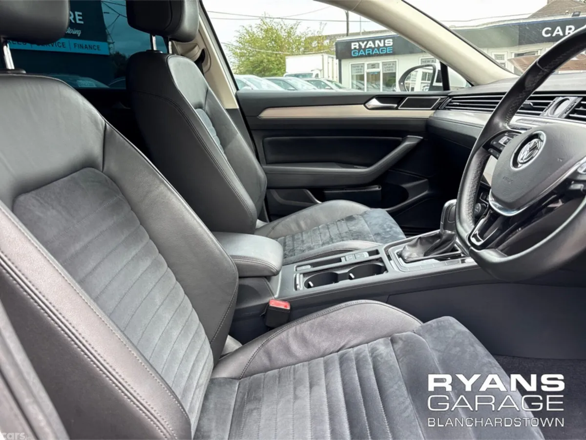 Volkswagen Passat Estate, Petrol, 2018, White