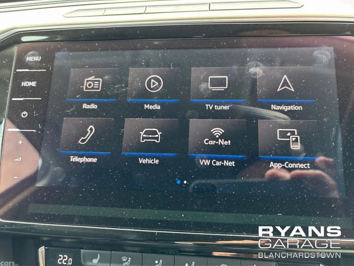 Volkswagen Passat Estate, Petrol, 2018, White