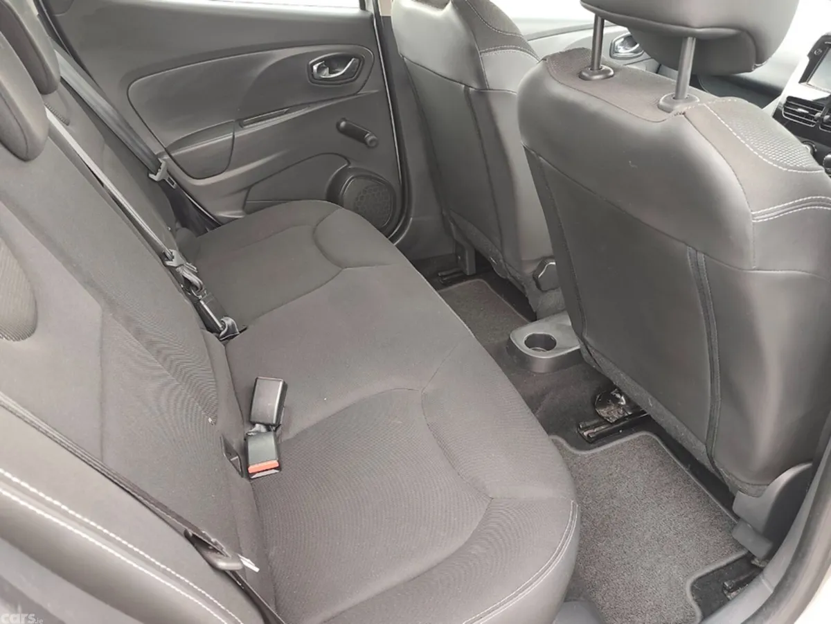 Renault Clio Hatchback, Diesel, 2014, Silver