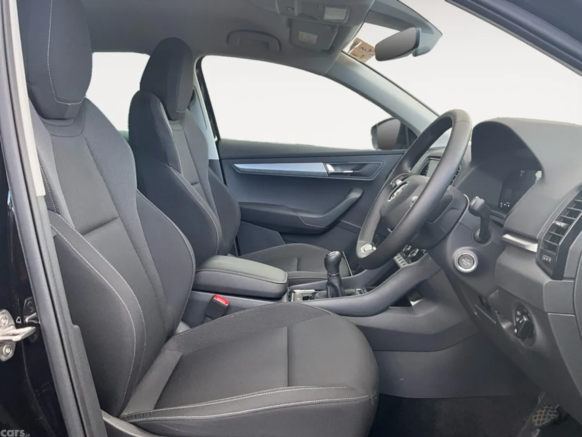 Skoda Karoq SUV, Petrol, 2024, Black