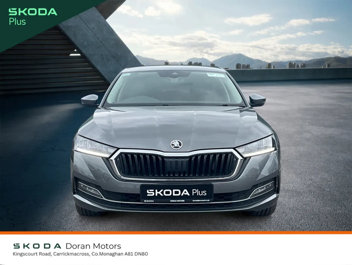 Skoda Octavia Hatchback, Diesel, 2024, Grey