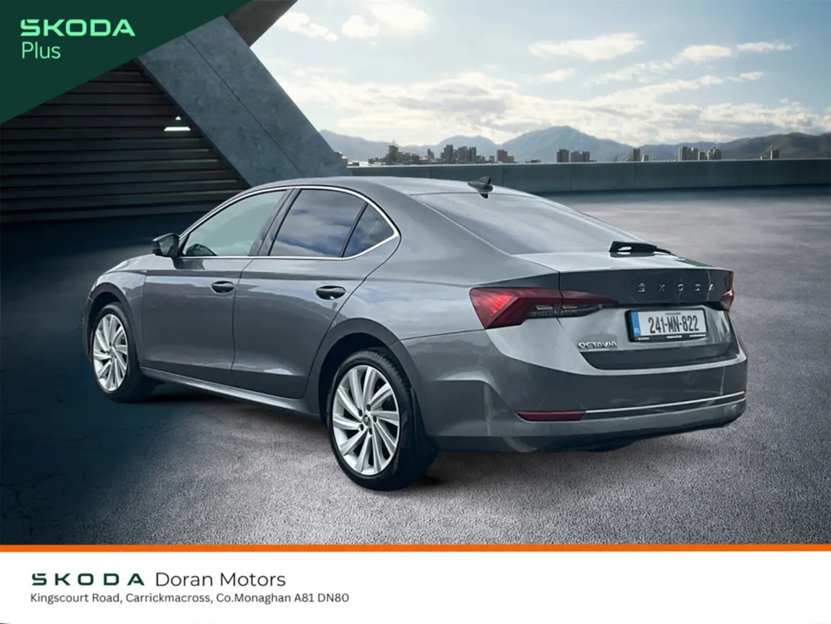 Skoda Octavia Hatchback, Diesel, 2024, Grey