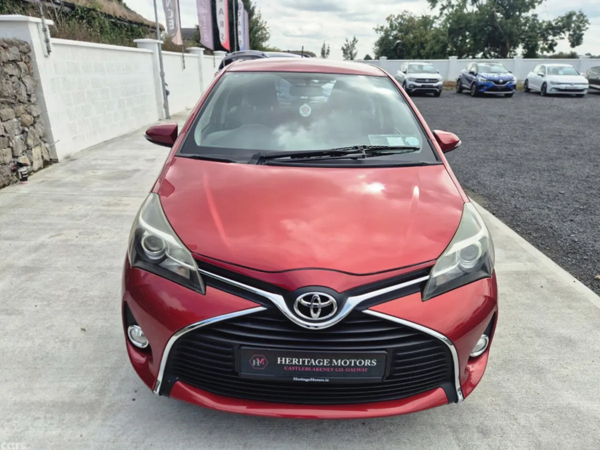 Toyota Yaris Hatchback, Petrol, 2015, Red