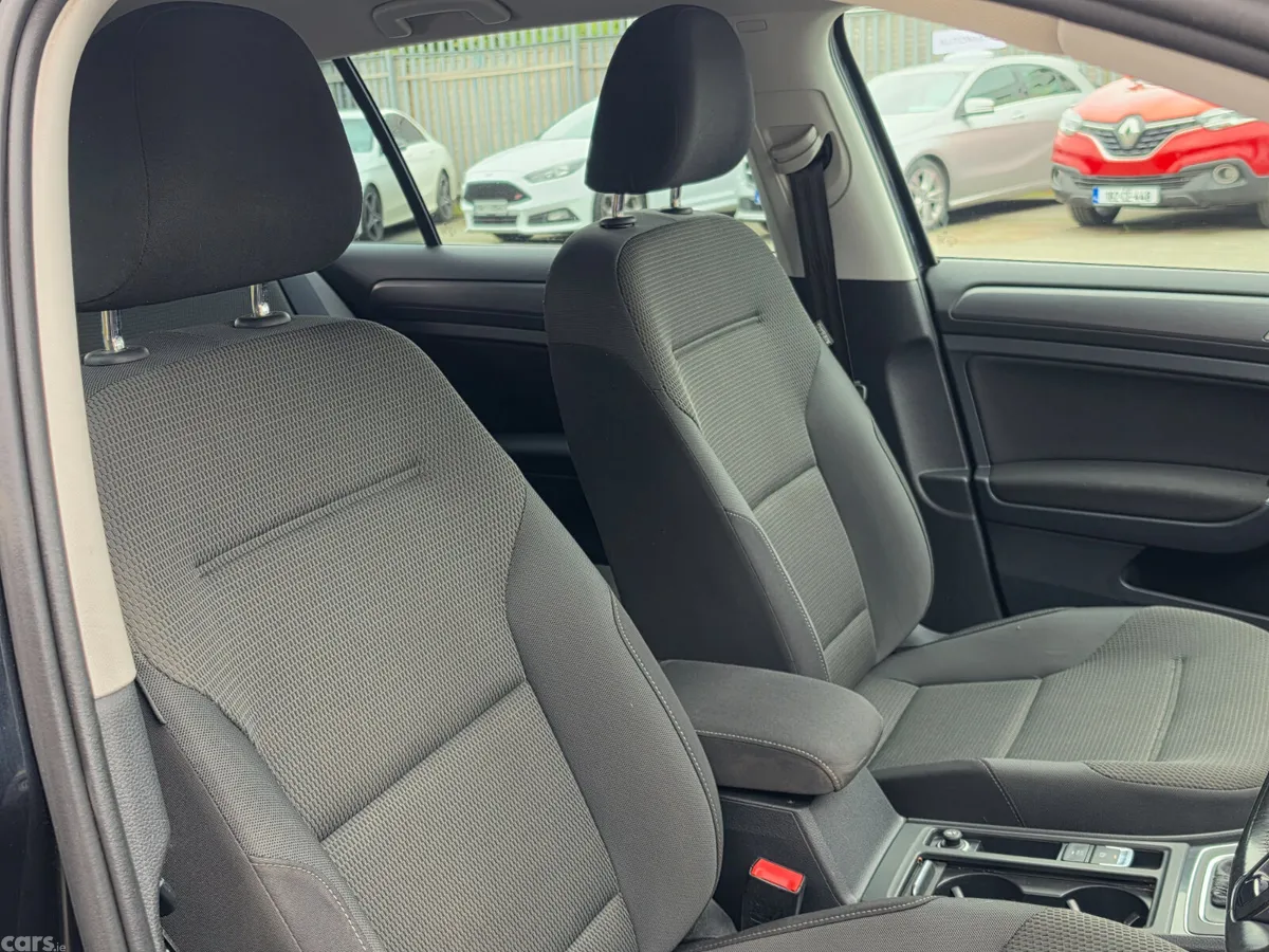 Volkswagen Golf Hatchback, Petrol, 2017, Black