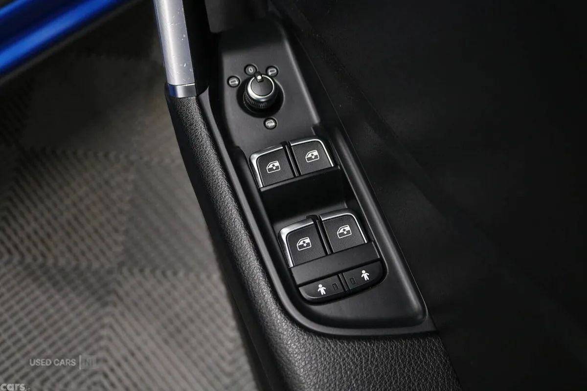 Audi Q2 SUV, Petrol, 2018, Blue