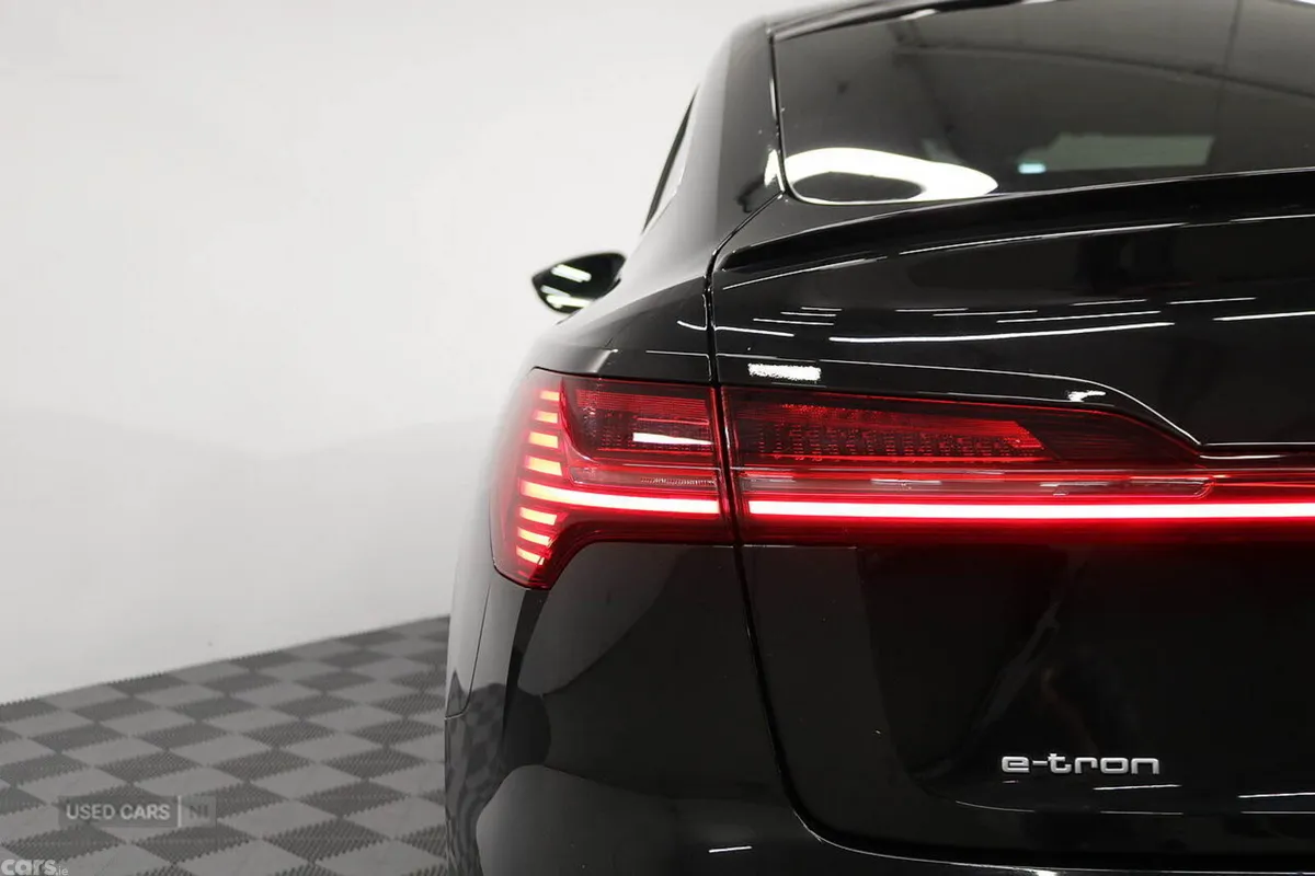 Audi e-tron SUV, Electric, 2021, Black