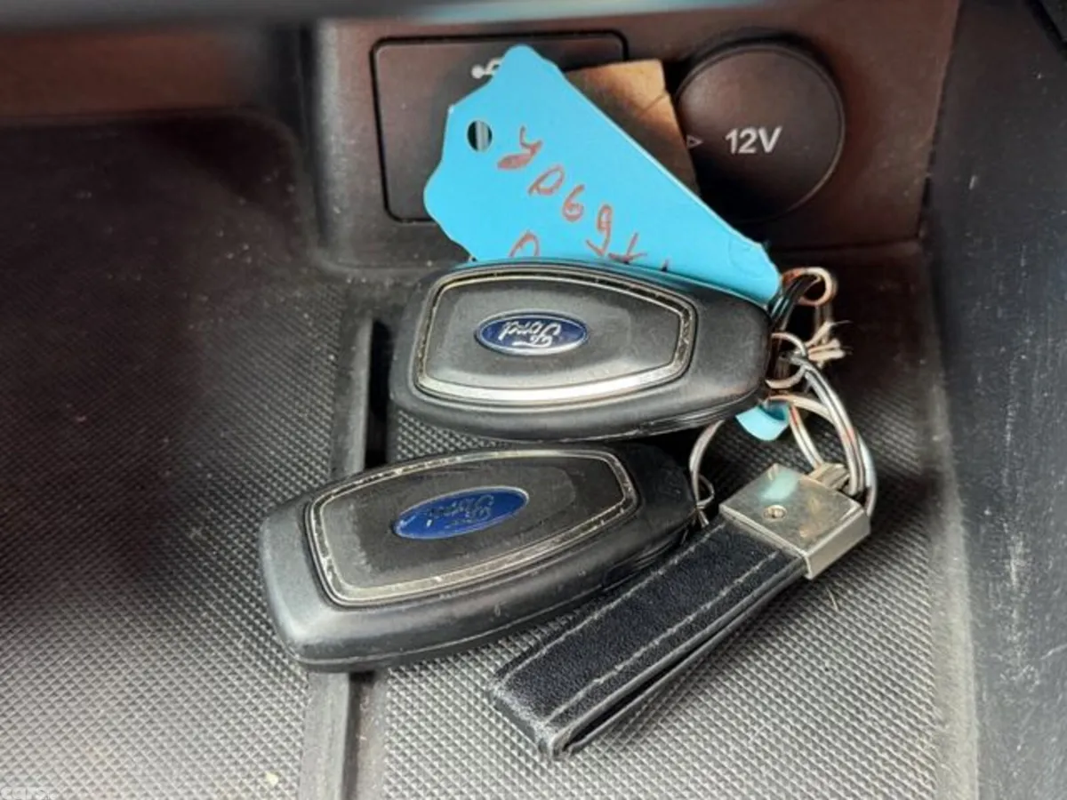 Ford Focus Hatchback, Diesel, 2019, Red