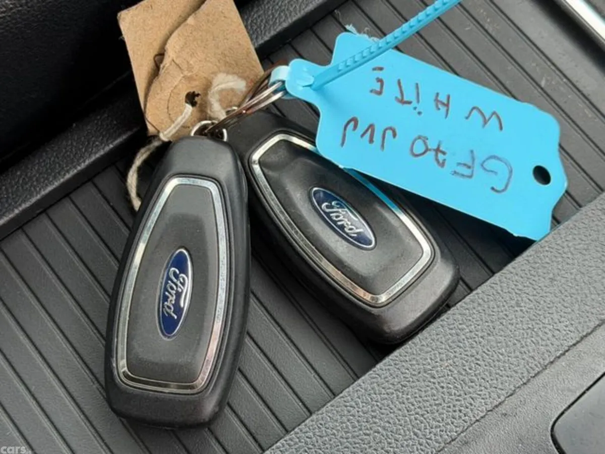 Ford Focus Hatchback, Diesel, 2020, White