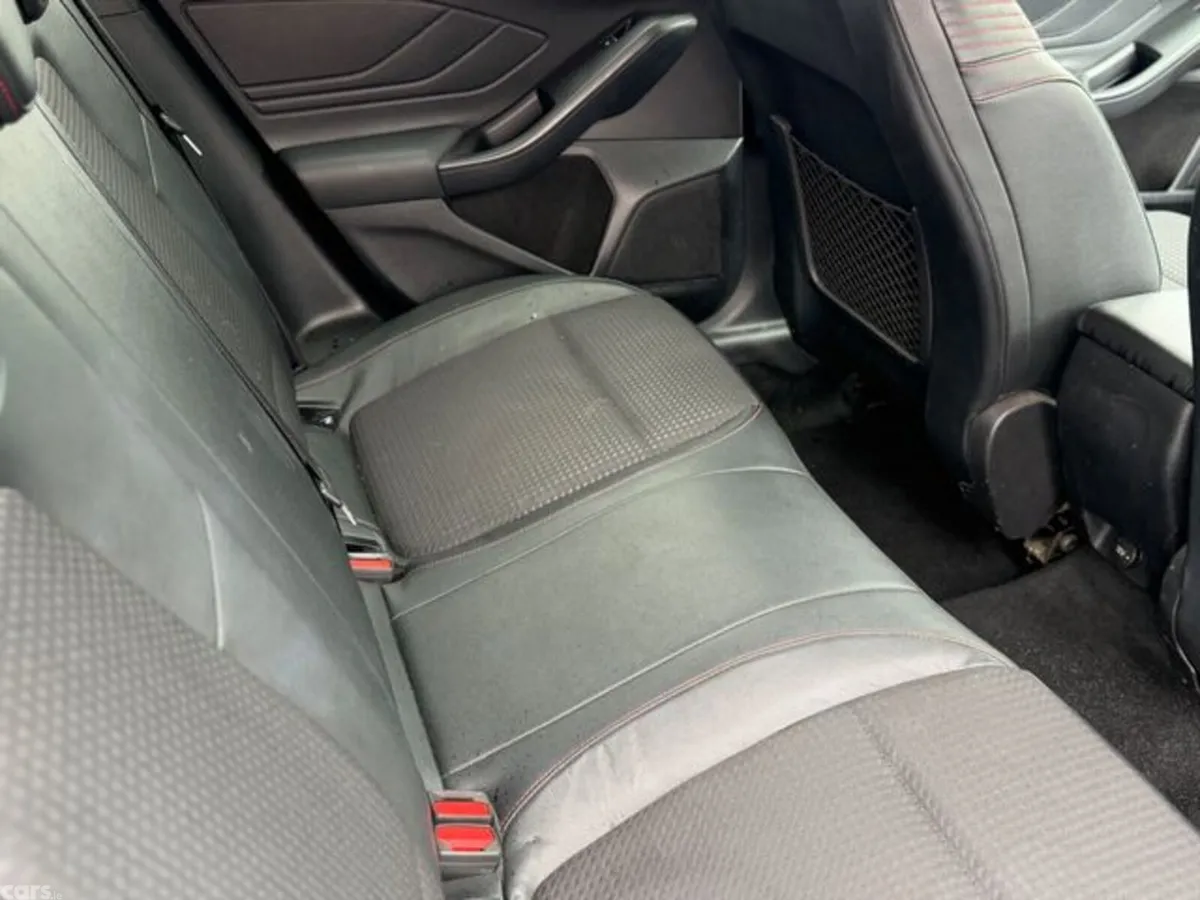 Ford Focus Hatchback, Diesel, 2020, White