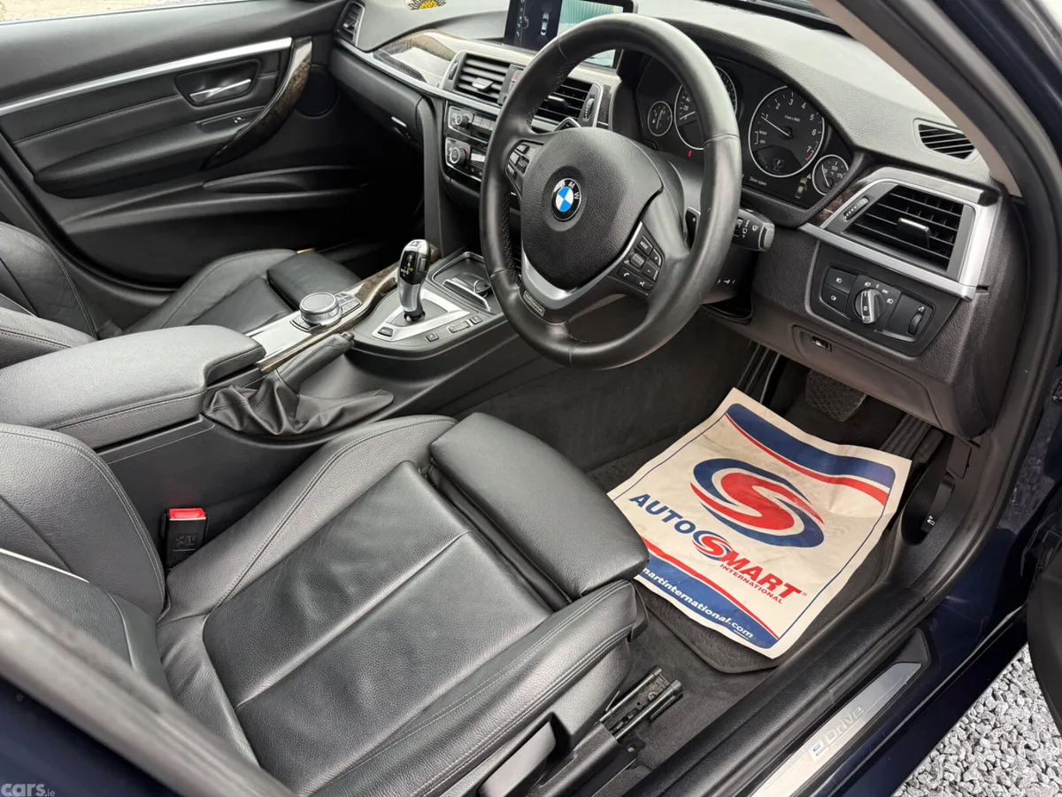 BMW 3-Series Saloon, Petrol Plug-in Hybrid, 2018, Blue