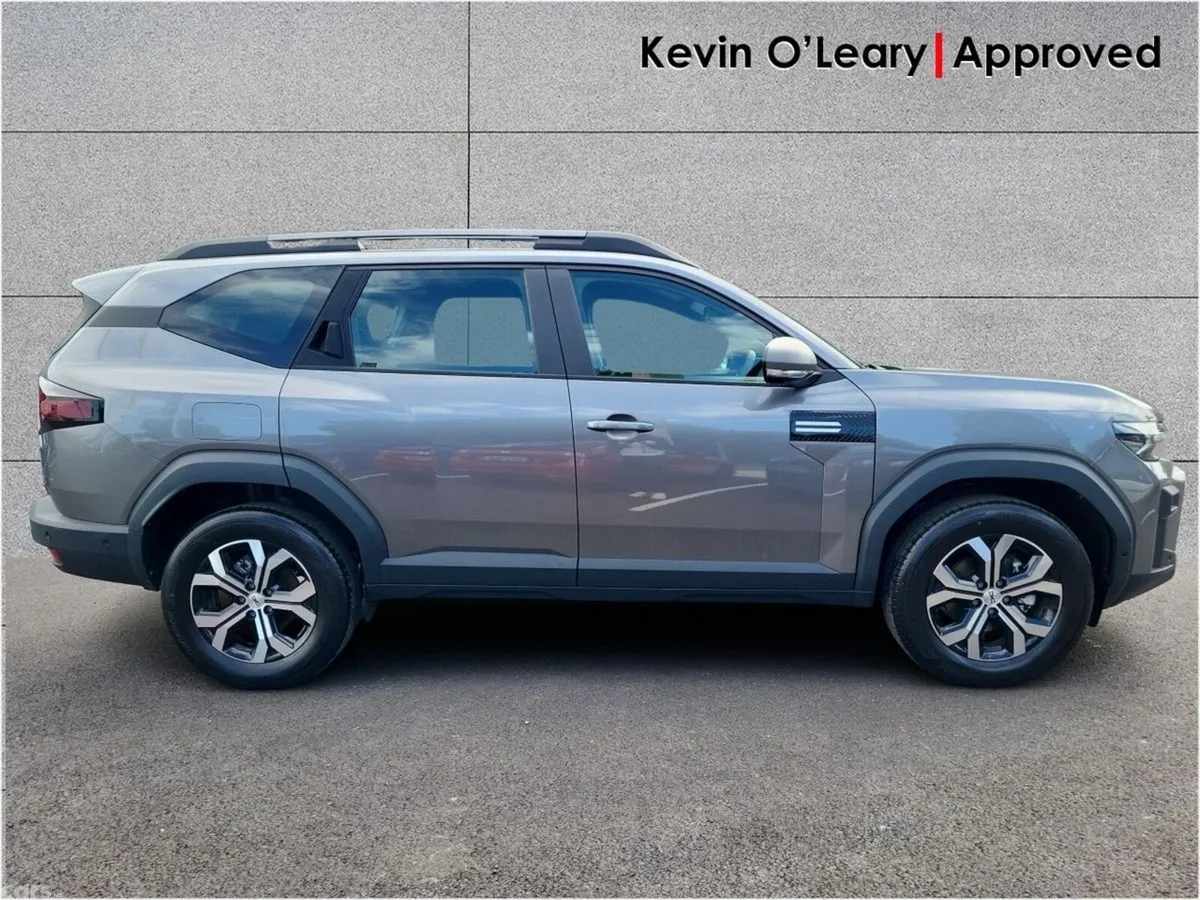 Dacia Bigster Hatchback, Petrol Hybrid, 2026, Grey