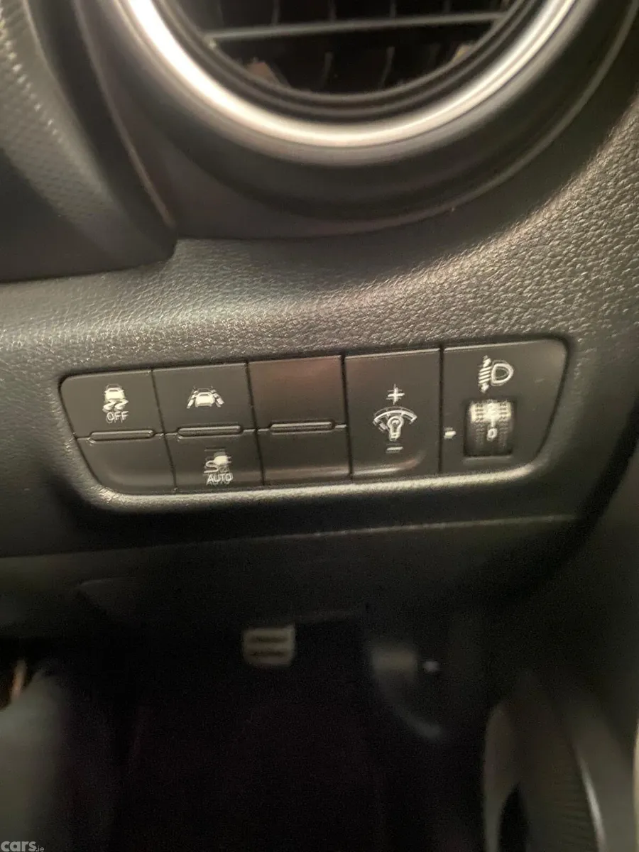 Hyundai KONA MPV, Electric, 2021, White