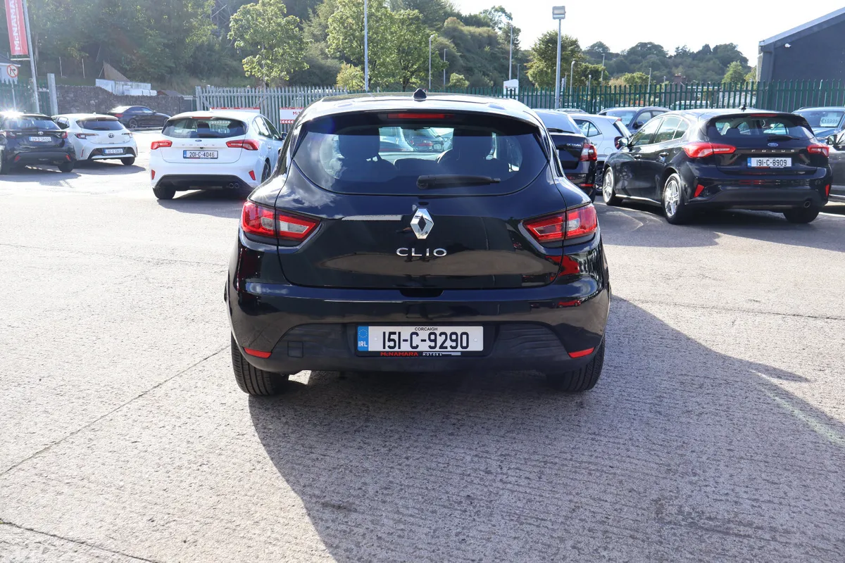 Renault Clio Hatchback, Petrol, 2015, Black