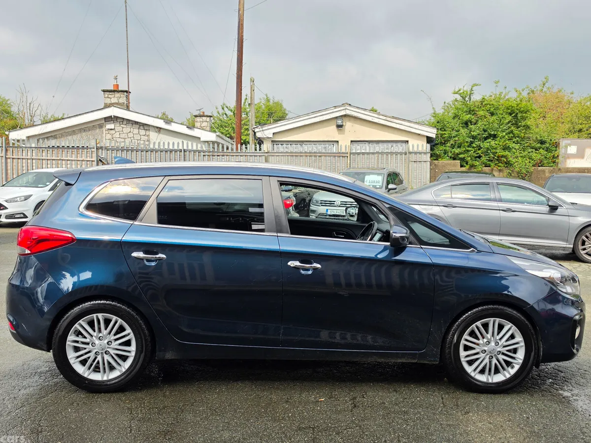 Kia Carens MPV, Diesel, 2019, Blue