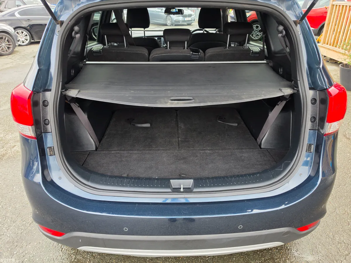 Kia Carens MPV, Diesel, 2019, Blue