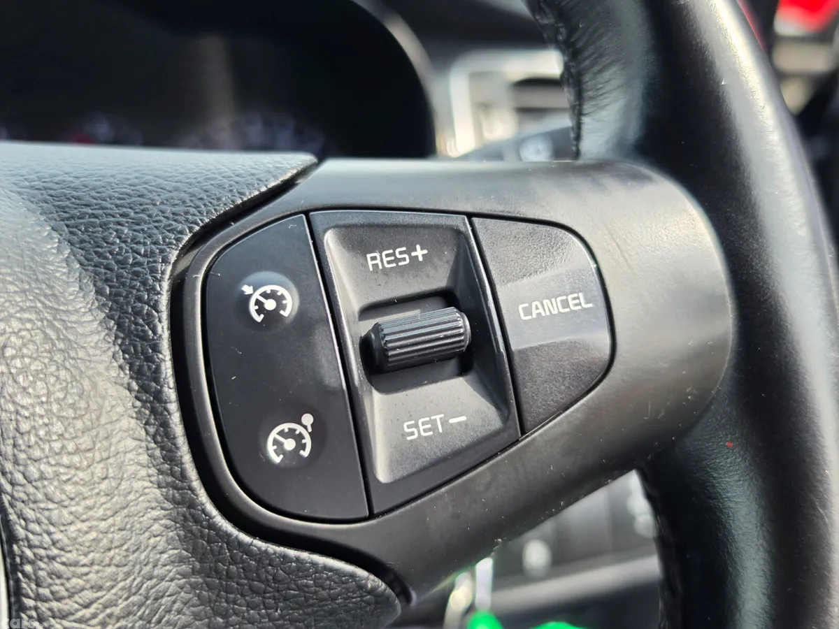 Kia Carens MPV, Diesel, 2019, Blue