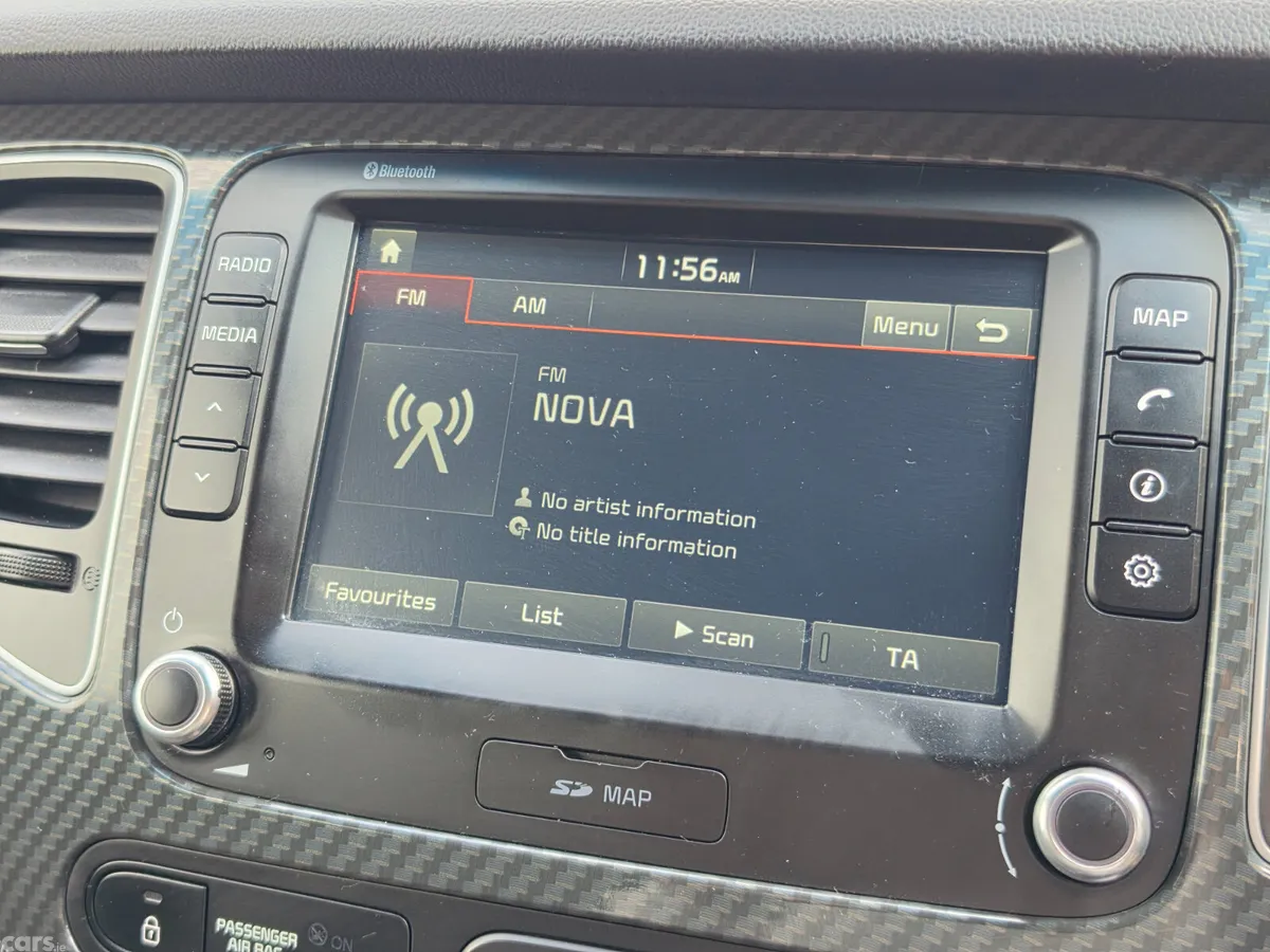 Kia Carens MPV, Diesel, 2019, Blue
