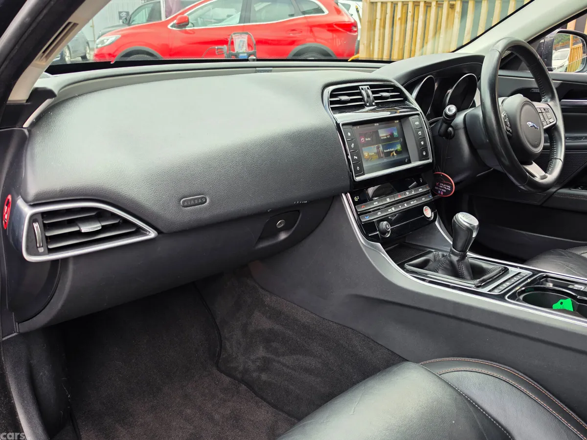 Jaguar XE Saloon, Diesel, 2016, Black