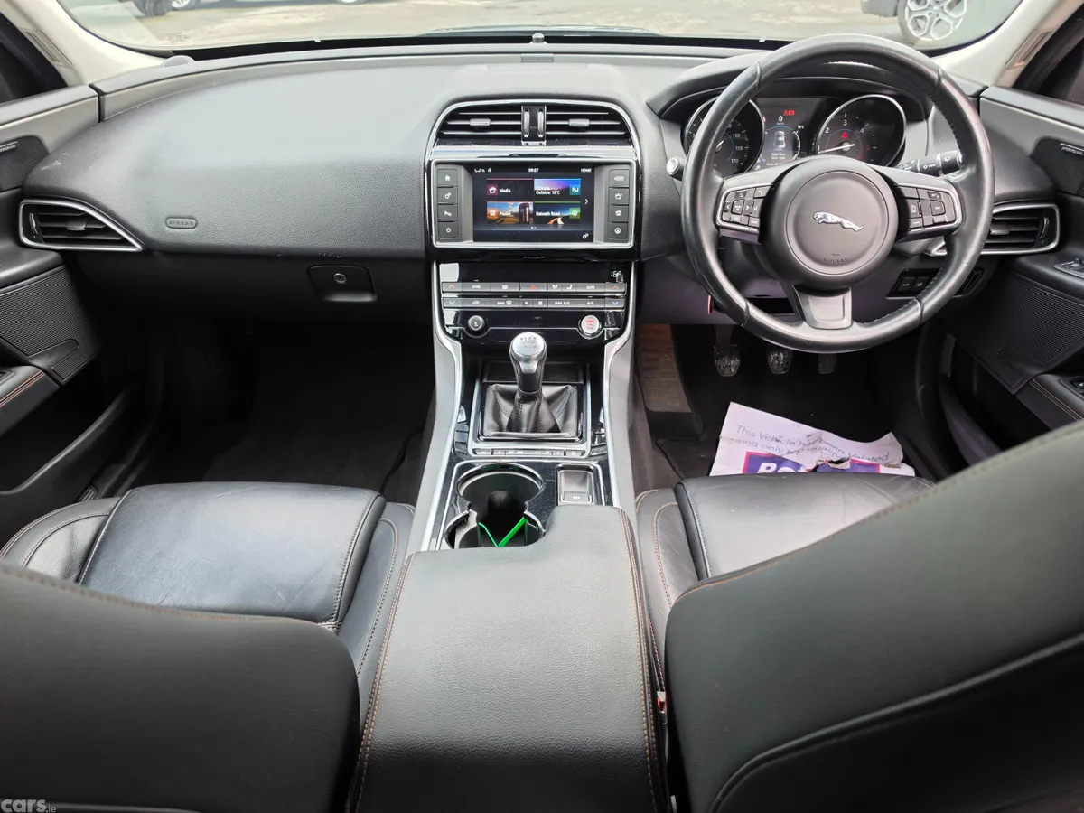 Jaguar XE Saloon, Diesel, 2016, Black