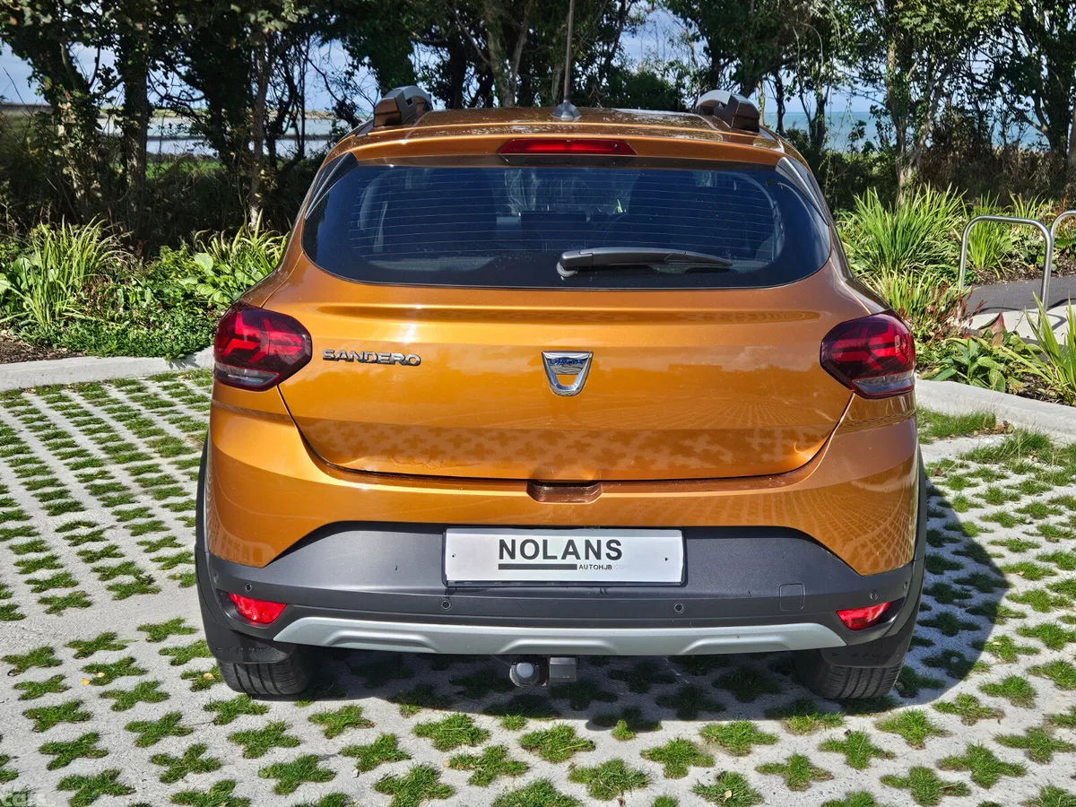 Dacia Sandero Stepway Hatchback, Petrol, 2021, Orange