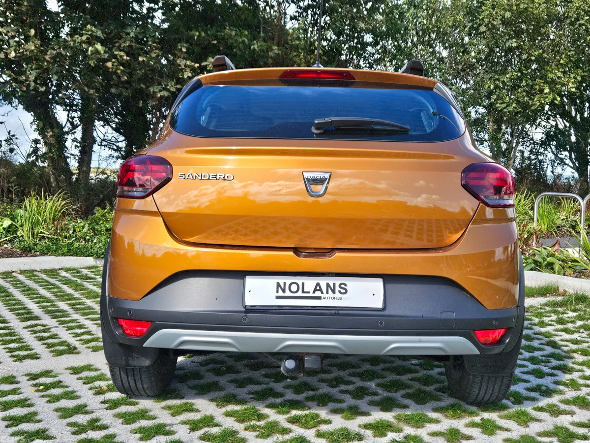 Dacia Sandero Stepway Hatchback, Petrol, 2021, Orange