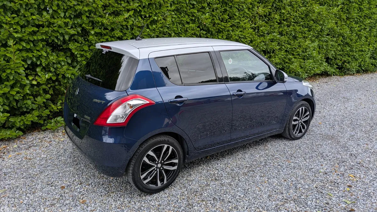 Suzuki Swift Hatchback, Petrol, 2015, Blue