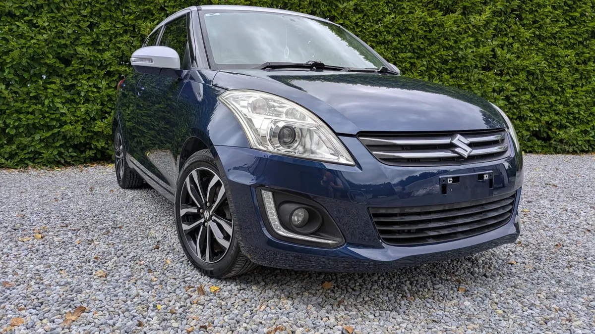 Suzuki Swift Hatchback, Petrol, 2015, Blue
