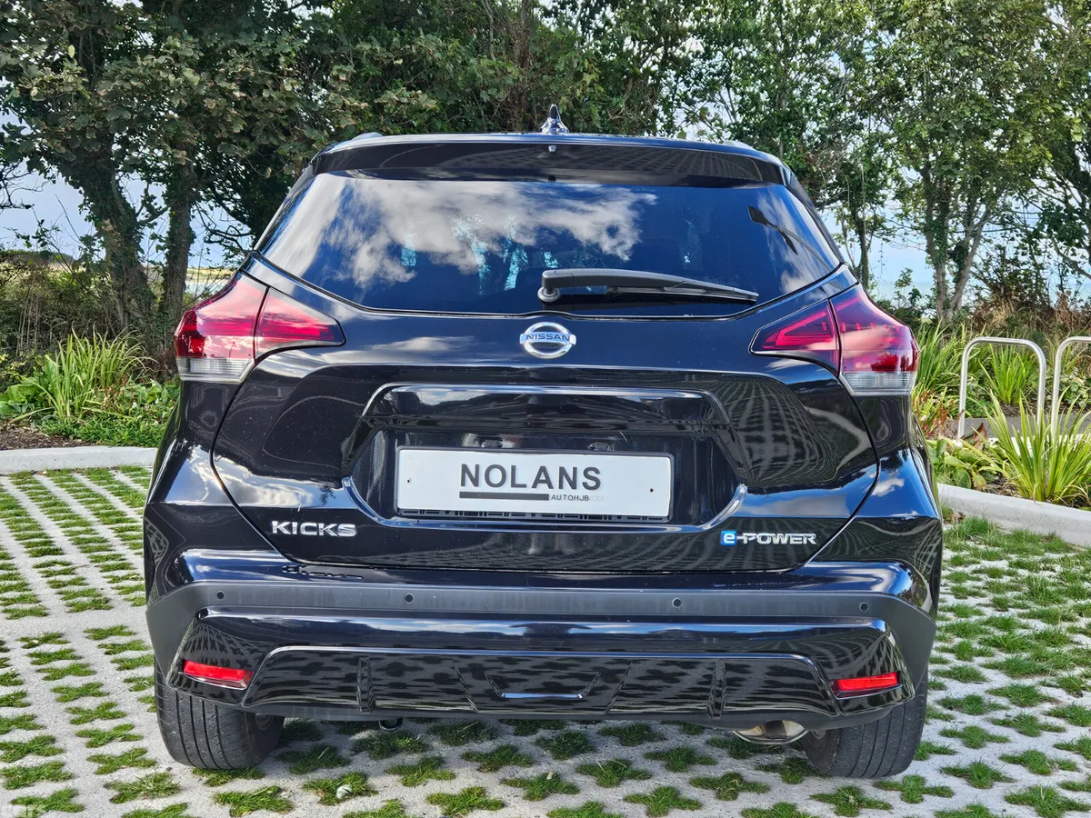 Nissan Qashqai MPV, Petrol Hybrid, 2020, Black