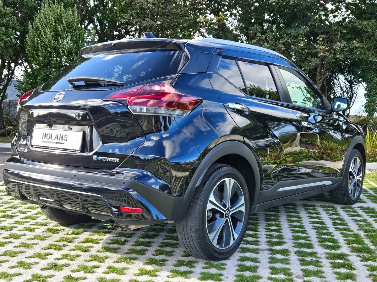 Nissan Qashqai MPV, Petrol Hybrid, 2020, Black